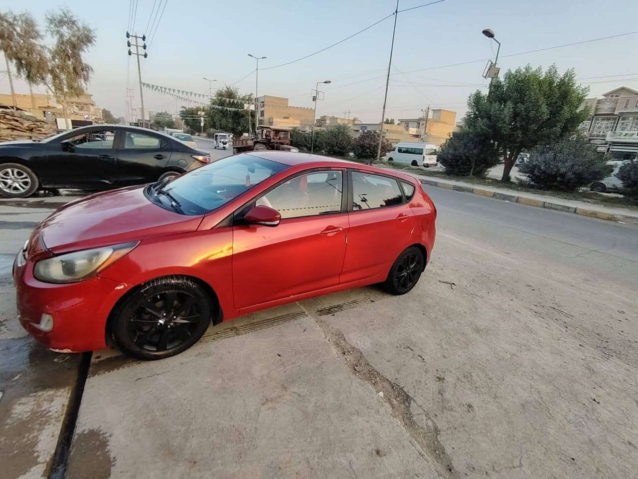 السلام عليكم اكسنت موديل 2013 وارد أمريكي بدون حادث موجود صبغ اربع قطع  اثر شخوط السيارة مال بيت جاهزة من كل نواحي من صدر من كلشي السيارة ماشيه 74 ولسونار مرفق بالصور سعر 85 ورقه او بيها شي حدا بسيط رقمي *********** / *********** / ملاحظة سيارة باسمي شرط التحويل ارقام الإنكليزي رقم بغداد 🌹
