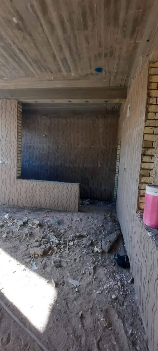 يا الله السلام عليكم اني لباخ جص وسمت وطلس ولط ونثر متر كباله يوميا اخوكم سلام  العنوان نجف بي واتساب ***********
