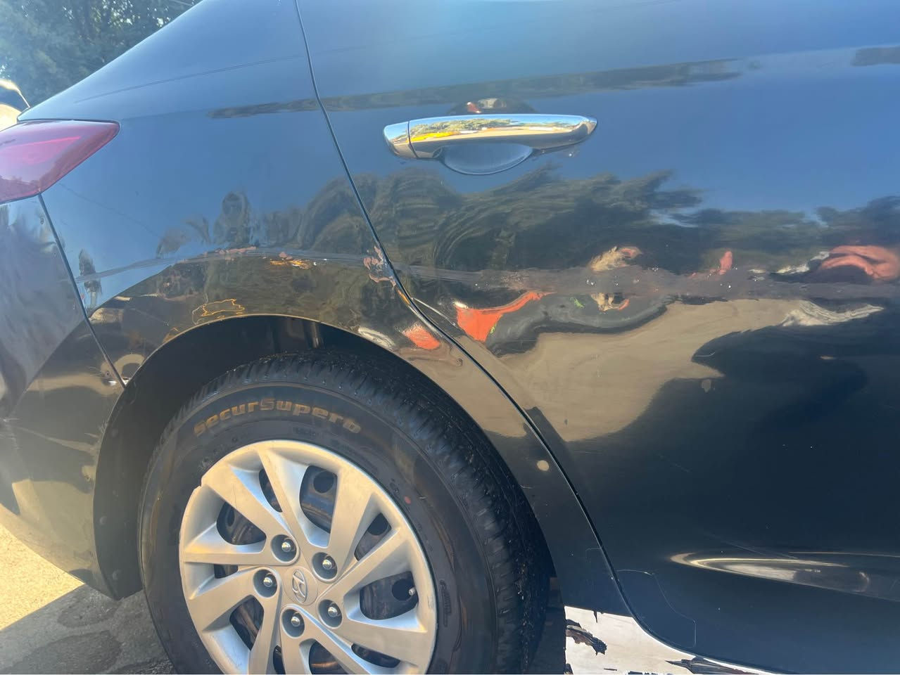 السلام عليكم لبيع النترا امريكي حادث بس بنيد معدل بدون نقطه صبغ السياره ليبل واحد مابيه اي نقص بيه بس بارد فقط سعره (117$) وبيه مجال عنوانه بغداد رقم 
*********** بغداد, العراق
