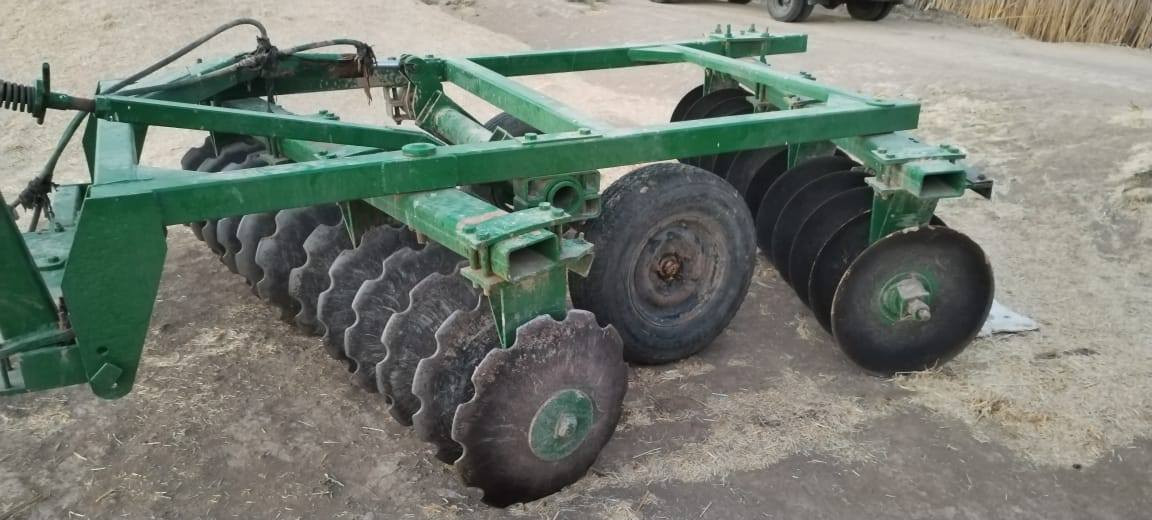 للبيع دسك حجم 24  عمل درجه اولى 
نضيف جاهز للعمل 
مكان بابل الخميسيه اتصال ***********
