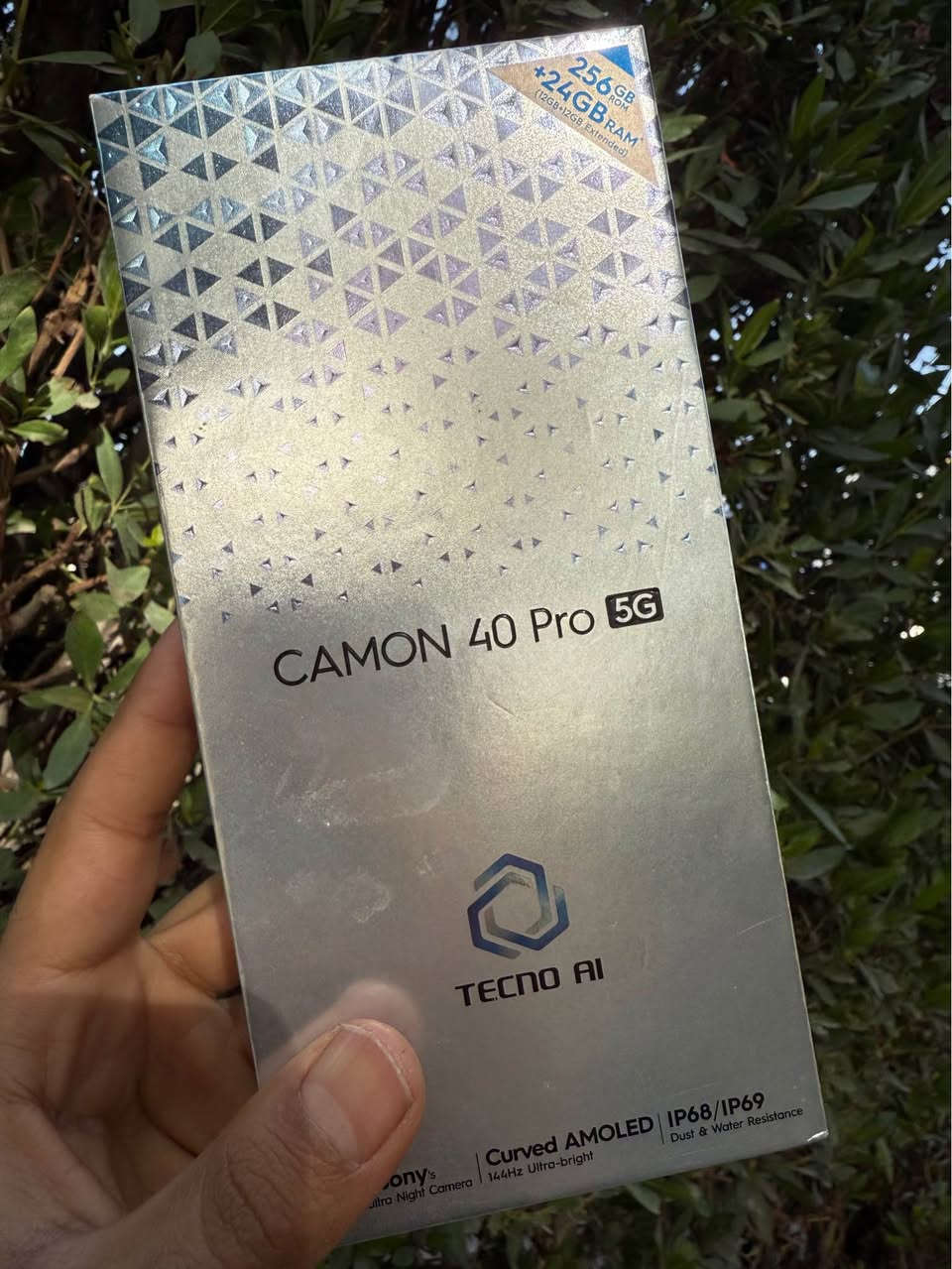 السلام عليكم للبيع تكنو كامون 40 برو 5G جهاز نصيف كامل ملحقات ذاكرة 256 عشوائية 12+12 السعر 290 ألف مكاني بصره *********** البصرة, العراق
