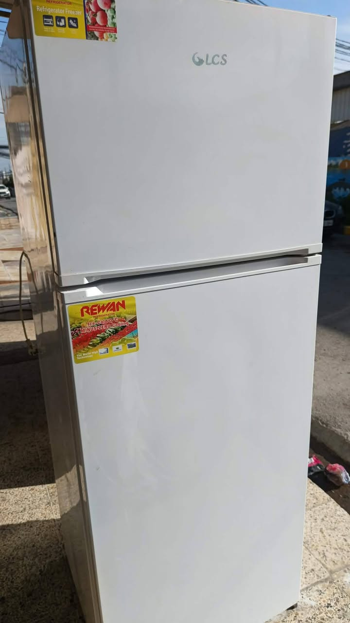 ثلاجة مستخدمة بس جديدة مامصلحة بلادي وسعرة 240الف


**إذا كنت صاحب هذا الإعلان وتريد حذفه لأي سبب، رجاءا أرسل رسالة إلى الدعم الفني**