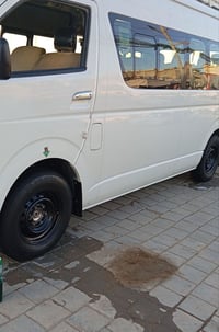 خط طالبات السادس اعدادي من الحسينيه الى مركز الامتحان في بوب الشام سيا...