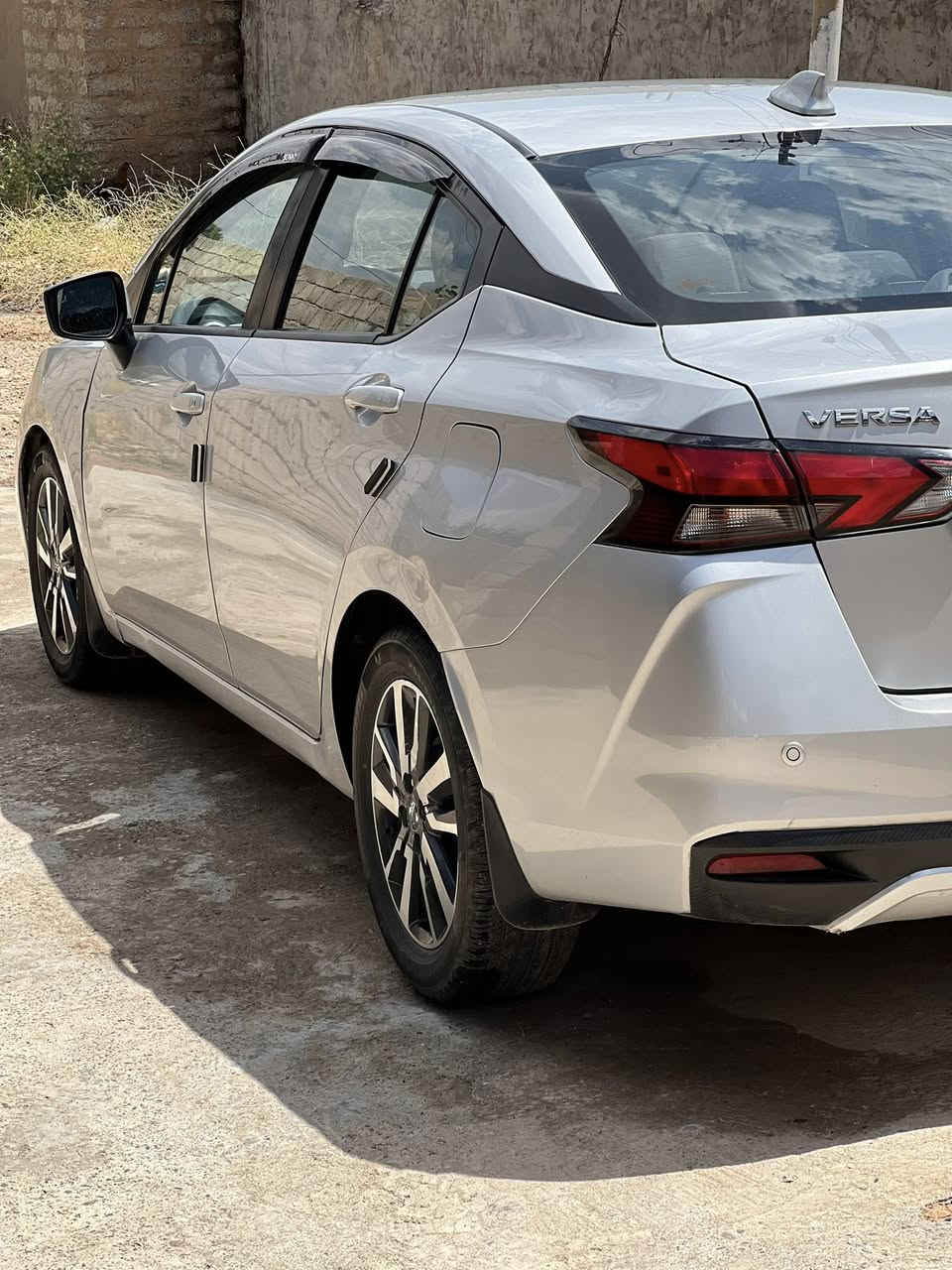 سيارته 2021/بي سباخ /***********
