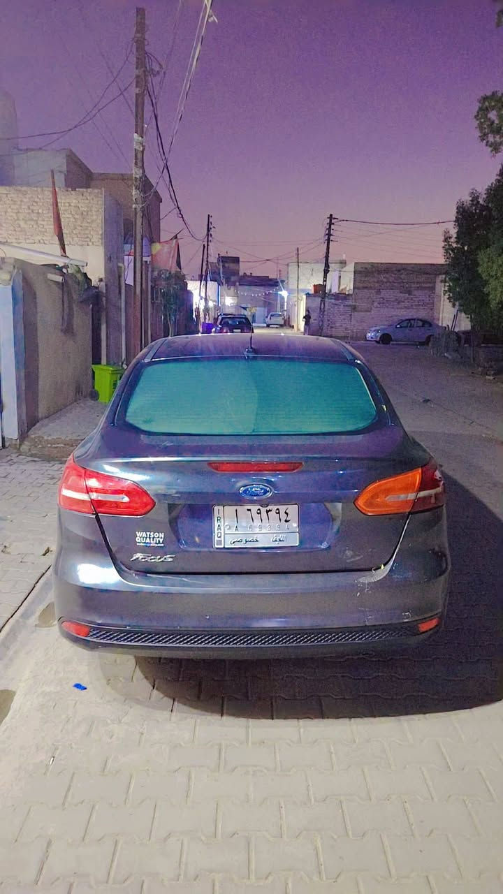 ٧٥ ورقة 
***********
***********
فورد فوكس ٢٠١٨
كير مكينة كهربائيات تخم تاير حدادية دواخل كلة ممتاز السيارة موجودة في النجف
