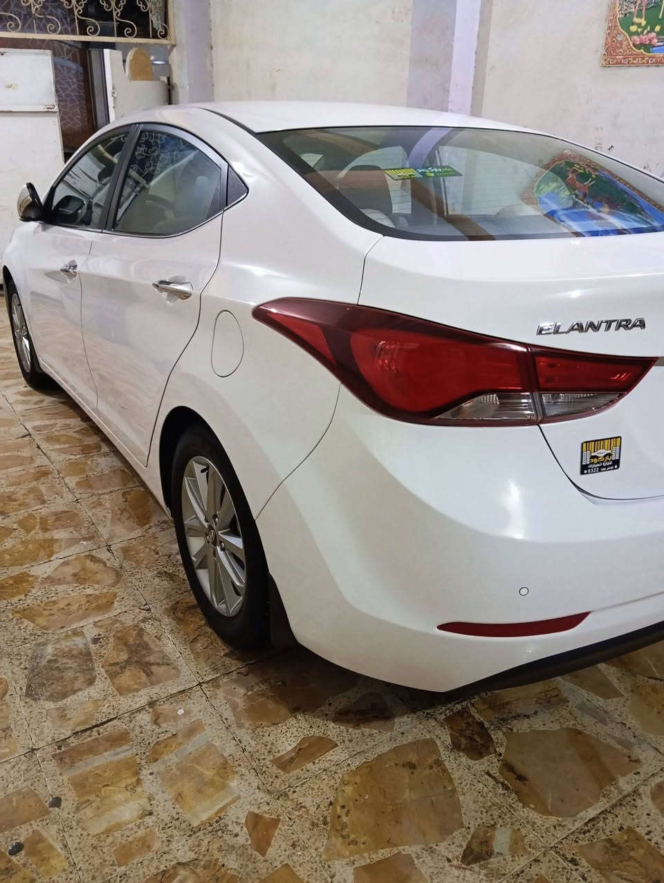 سلام عليكم هونداي النترا موديل 2016 فول مواصفات 1/1 ماعده البصمه مكفوله من الضربه والصبغ والتبديل والبارد ماشيه 50 الف رقم بغداد تحويل مباشر سنويه جديده مشروع وطني السياره اخت الزيرو جديده كلش علا وضع الشركه استخدام واحد من الشركه لليوم مواصفاته فتحة سقف ويل كب لد امامي كشن جلد أصل صاج اصل مري شفط تبريد قطعتين شباك ستيل حساس خلفي وامامي محرك 1800 شرط عل الشركه اخون بس الي يدور جديد يخابر مكان السياره الناصريه الحبوبي للاتصال ***********
