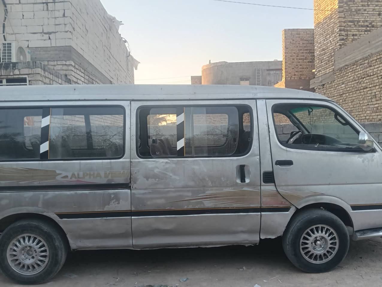 السلام عليكم فتون 10 سنويه عضم شعار بل التكمه تحويل السياره للبيع السياره مكينه بيه تنقيص فقط حداديه 50 بل ال ميه بيع او مراوس من *********** مكانه نجف

