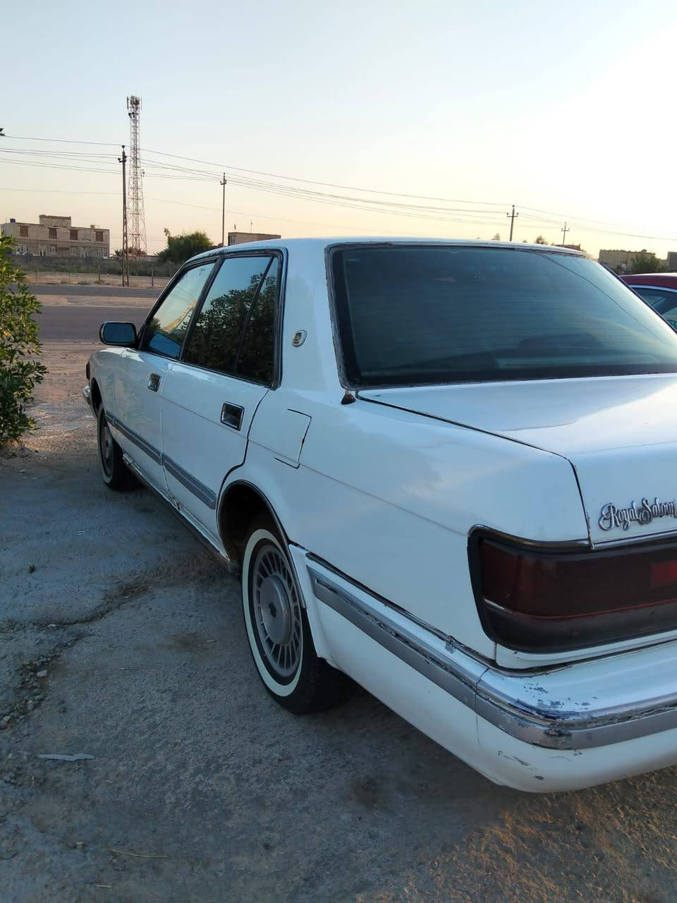 بسم الله الرحمن الرحيم
السلام عليكم 
سيدان موديل 89 يسره بلاد مكينه نص عمر حدادية وكهربائيات جديد تبريد عوزه شغل بصيط مصبوغه عام ورقم انبار انكليزي سنويه 2030العنوان سوق الشيوخ اتعهد بالمداور والعيب الشرعي السعر 40 
عنواني سوق الشيوخ 
 ***********
