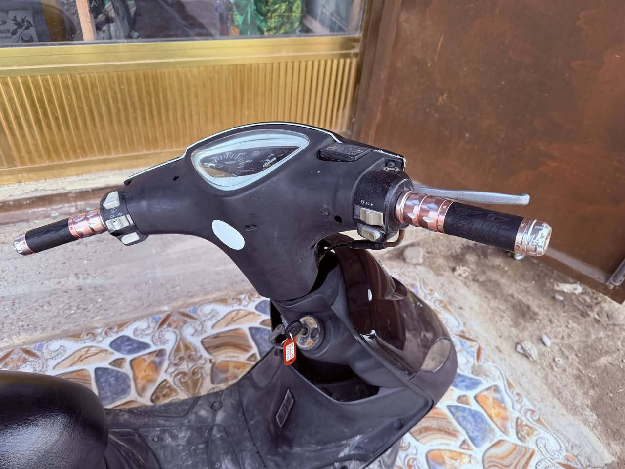 سلام عليكم ماكس عدله صارها اقل شهر من طالعه حاويه مزوده للاخر كفاله عامه كلش شراي يتصل ***********
