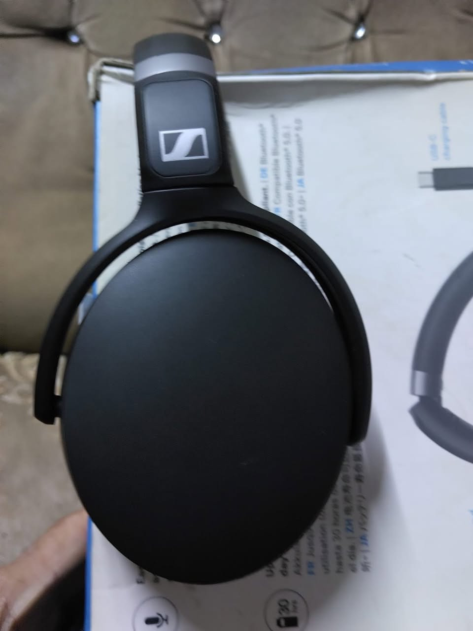 السلام عليكم 
متوفر قطعه سينهايزر نضافه 100بالميه


**إذا كنت صاحب هذا الإعلان وتريد حذفه لأي سبب، رجاءا أرسل رسالة إلى الدعم الفني**