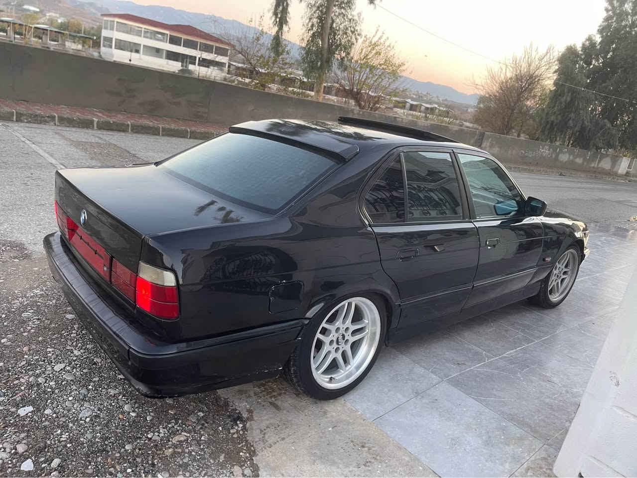BMW-e34-525iA

ئارم پلاستیک هەولیر بەشەرت

گیرو مەکینەو سەرفو بوخار بەشەرت

سلایت 

چوار جام کارەبا 

پیش گەورە

فۆرمیکە

٧کەلە 

ئایپاد 

نمونەی جوانی 

سعری خوار بازار ٤٥مەجال

*********** كويسينجاك, أربيل
