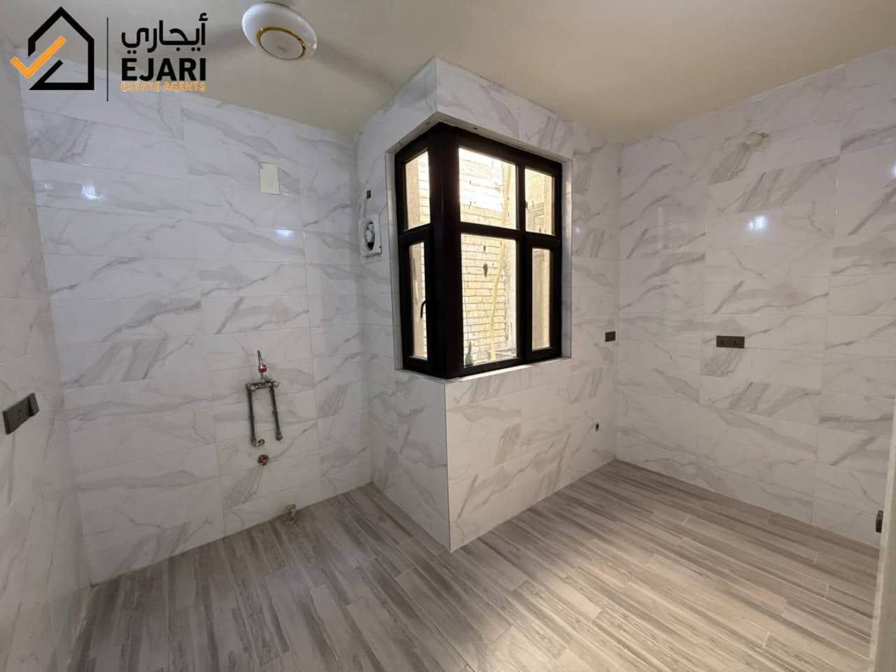 اعلان ايجار
Ejari  إيجاري 
يوجد وحده سكنيه في منطقه حي الخضراء بناء حديث مستقل طابق اول فوك الارضي مساحه ١٥٠ متر 
يحتوي غرفتين +صاله +مطبخ +حمام  +بالكون +يوجد مكان وقوف السياره 
للاستفسار ***********
اذا مهتم بالسعر اكتب رقم 22 سوف يتم الرد عل الخاص 
نقدم خدمه  اداره العقارات جميع مناطق بغداد في حاله انك مشغول او امسافر وماعندك وكت اتابع البنايه او اي عقار يمنه الحل ايجاري بديل 
يلبي طلبك وانت مكانك بطرق حديثه 

او زيارتنا الى موقع الشركه في حي الجامعه الفرع مقابيل كليه الاداره والاقتصاد فرع مدرسه المباهج👇
 https://maps.app.goo.gl/uwkk4QPYd5EgivjP8?g_st=iw

 للمزيد من العروض يمكنكم الانضمام قناه التلكرام👇
https://t.me/omarEjari

وتساب 👇 فقط رسائل 
https://iwtsp.com/9647710000680

 التيك توك 👇
https://www.tiktok.com/@ejari86?_t=8V089pzmx7t&_r=1

 قناة  YouTube 👇

https://youtube.com/channel/UCPxpJjtiuOb1RoTmh_X9cZQ

#iraq #baghdad #kurdistan #iraqi #تجاري #property #investment #openhouse
#propertyinvestment #luxurylifestyle #apartment #sold #rent #apartments
#عقارات_المنصور #للايجار #ايجار #مجمعات #شقق #إيجاري #الجامعه #القادسيه #الجادريه #اليرموك #الداوودي #تجاري  #الداوودي #كراده #الجادريه #بغداد

