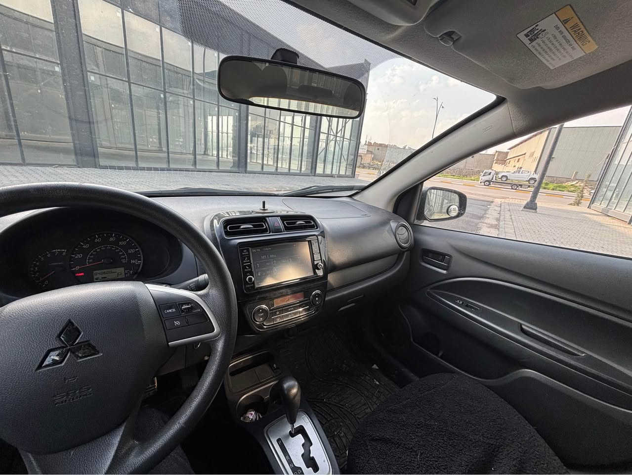 سەرەتا بە ناوی خوایگەورەو میهرەبان
مستەربۆشی میرەج ٢٠٢٠
سەیارەکە پاکە بێکێشەیە ٤٠ هەزار مایل ڕۆیشتووە
دوو پارچەی بۆیاخە چەمەلخ و دەرگا 
بۆ نرخ ٩٠ گەڵا و معامەلە 
بۆ پەیوەندی *********** السليمانية, العراق
