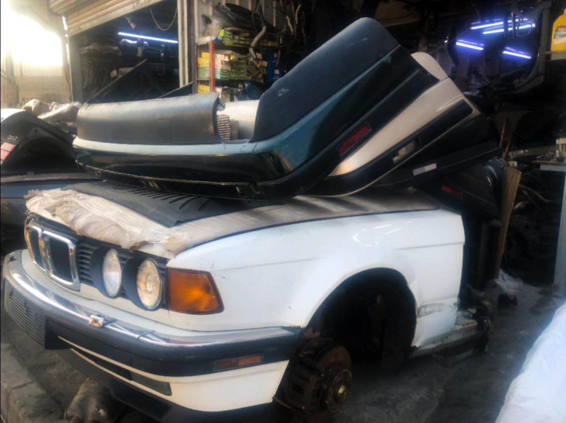 *********** /// متوفر غرفتين 700 لون  بيجي /وغرفه 500 لون اسود /// عنوان بغداد مجمع مشن شارع تاسع محل الحمد مقابيل احمد فتلاوي
