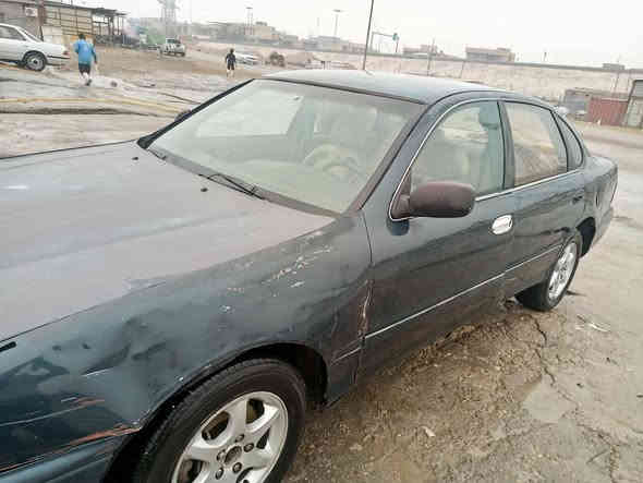 السلام عليكم سياره البيع مديل 1995 افلوان البصره القرنه السعره 33 ورقه وبهي مجال ***********
