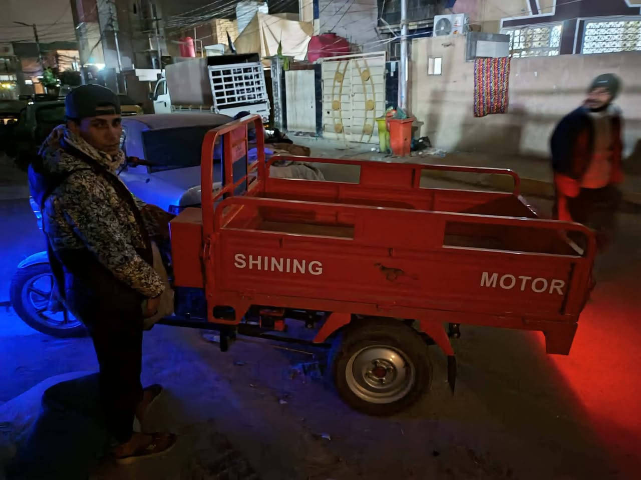 سلام عليكم ستوته للبيع موديل 2025 سعر مليونين و800 لتواصل
***********
