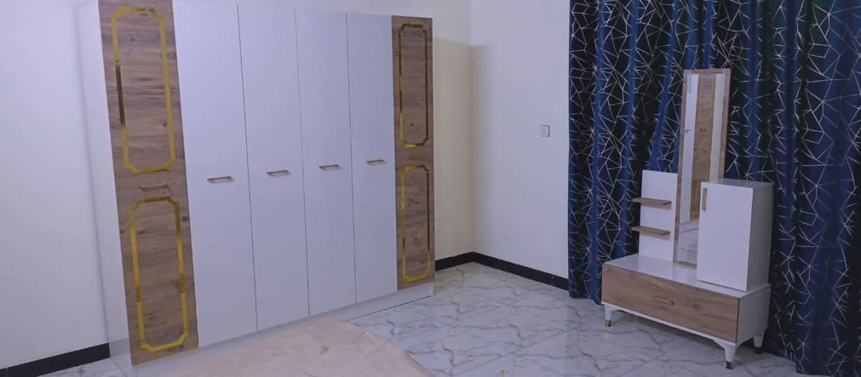 غرفة نوم تركيه نضيفه جدا للبيع استخدام قليل 5 قطع مكاني زعفرانيه هذا رقمي بي واتساب ***********

