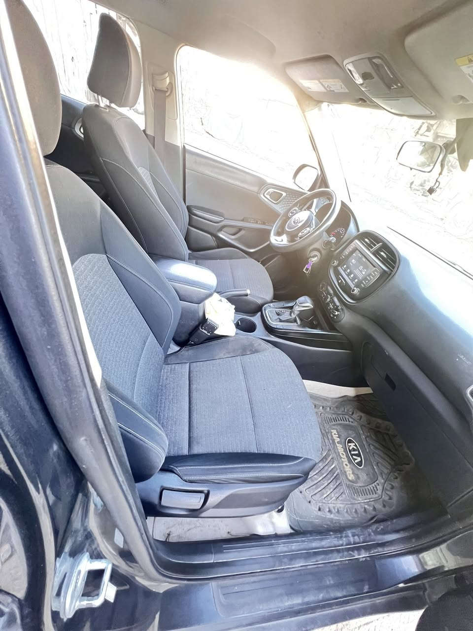 كيا صول 2020
فئه S 
رقم بابل   
حادث بنيد صبغ فقط  مع بارد قليل بالجاملغ
مكينه 2000 
السعر 138$ ورقه وبيه مجال
المكان كربلاء 
***********
