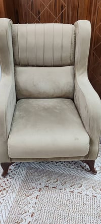 كنب ٧ مقاعد • قابل التفاوض