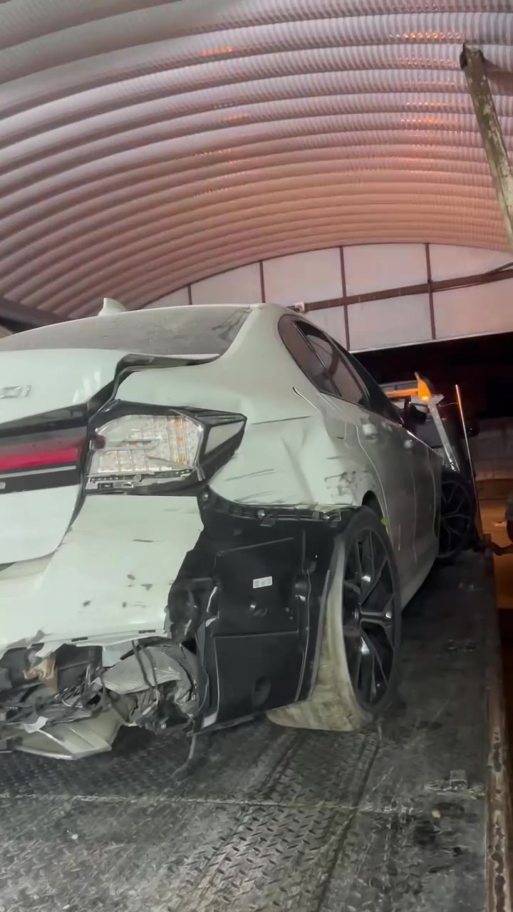 المركز الالماني ⁨ ⁨ 
 قطع غيار BMW-صيانه-برمجه-تعمير
جديد مستعمل اصلي
BMW - Mercedes - Audi
بغداد نفق الشرطه
***********⁩⁩
