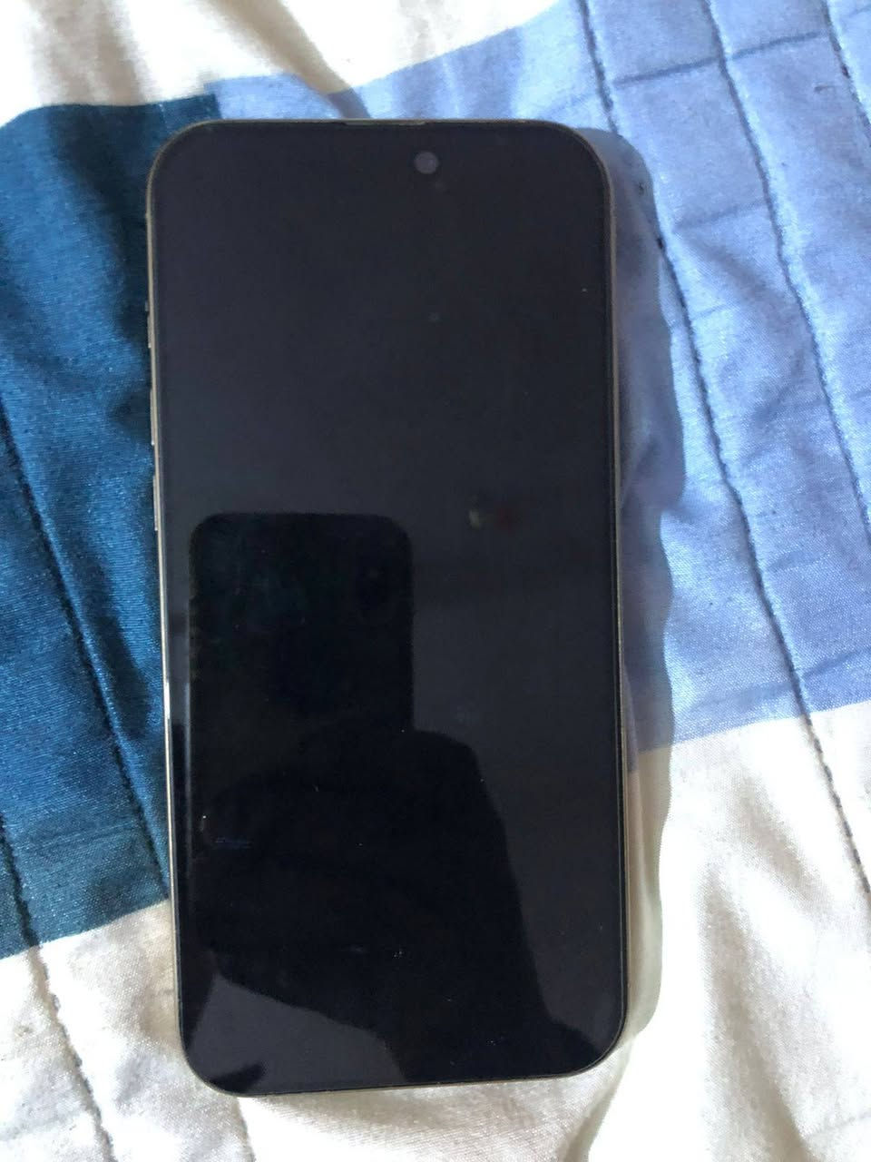 ايفون ١٦ برو ماكس ٢٥٦ ذاكره بطاريه ٩٤ ضمان ماستر نضافه ١٠٠ مكفول غراض كامله مكاني بغداد سعر ١٢٩٠ وبي مجال ايي ستفسار خاص او وتساب ***********
