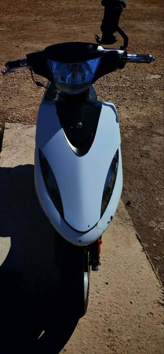 سلام عليكم دراجه ماكس عدله للبيع ختم واحد وي المكينه نضيفه جدا مبدله فقط ولفات مكاني ديوانيه دغاره


**إذا كنت صاحب هذا الإعلان وتريد حذفه لأي سبب، رجاءا أرسل رسالة إلى الدعم الفني**