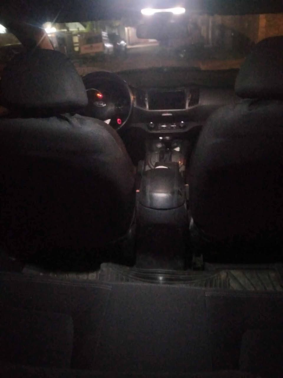 سبورتج ٢٠١٦ لون ابيض خليجي
رقم اربيل فول مواصفات محرك ٢٠٠٠دوش  السعر 155تفاصيل اكثر على الخاص گير محرك جديد 
صدر امامي خلفي جديد 
تبريد جديد 
كهربأيات عامة جديد 
مري شفط
كامرة خلفية 
سيارة جديدة اي نقص لا يوجد


**إذا كنت صاحب هذا الإعلان وتريد حذفه لأي سبب، رجاءا أرسل رسالة إلى الدعم الفني**