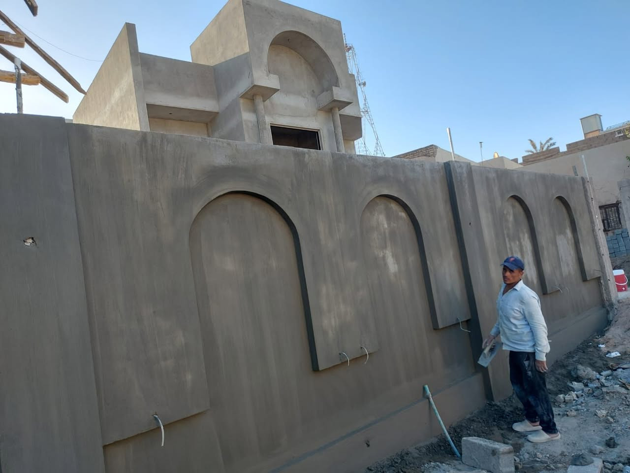 السلام عليكم كادرلبخ مصري
كامل موجود ببغداد فقط ال
رقم بيه وتساب الهاتف***********
