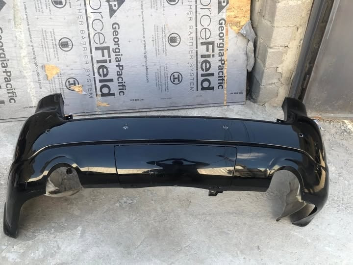 القزاز لتجارة قطع غيار السيارات الأمريكية الحديثة 
العنوان بغداد الباب الشرقي كم الارمن نزلة سريع محمد القاسم ***********
***********
