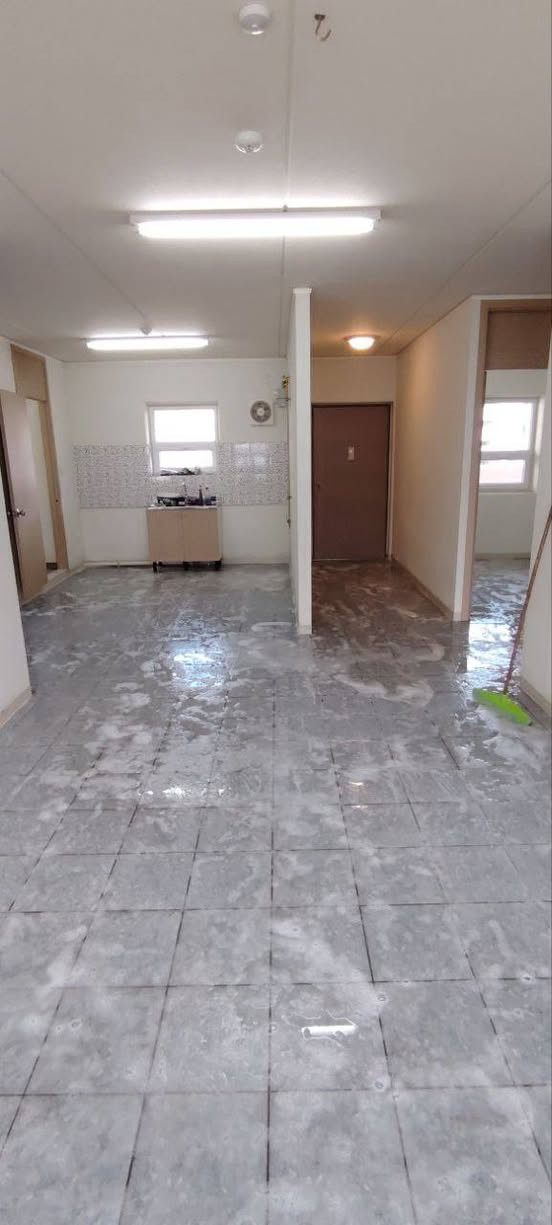 تم و بفضل لله.. تم تنضيف وتعطير شقه الاخ الراقي ( أبو أمير المحترم ) #بلوكB1 عماره 107 مساحه 100 متر .. مدة العمل 7 ساعات  امنياتنا و دعواتنا للاخ أبو أمير ان يجد الخير و السعاده  في سكنه الجديد .. تحياتي لكم الاستفسار مراسله الصفحه او اتصل على الارقم 📞 ***********
