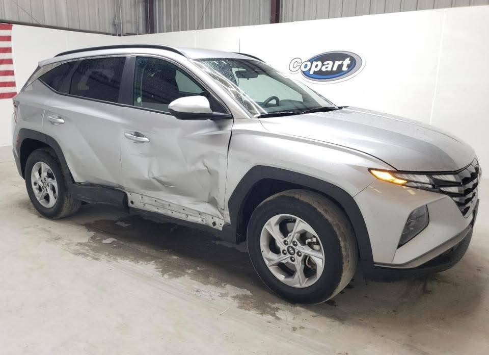 للبيع
هونداي توسان موديل 2024
مرقم مثنئ كتاب شهداء
الضرر صبغ باب صدر فقط بدون ارباك 
صور الحدث مرافقه المنشور 
فول بصمه 
محرك 2500
فور ويل
السعر 180
العنوان  الدوانيه الحمز الشرقي
التواصل ***********
***********
