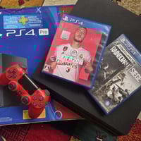 بلايستيشن 4 برو • جديد طك كارتون • جويستك اصلي