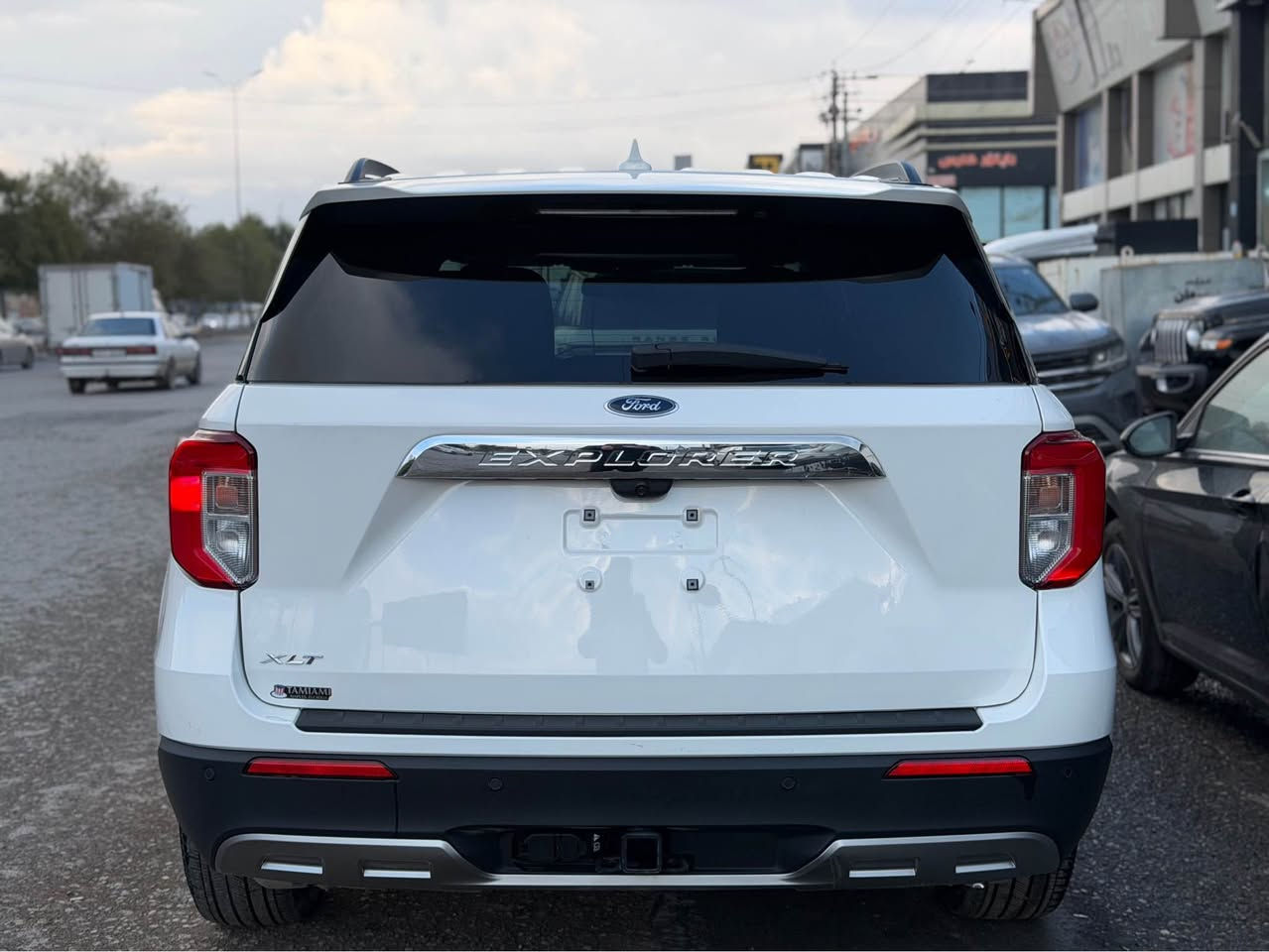 2024 
ماشية 6000 ميل 
بدون صبغ فقط جامرلغ مبدل بلادي 
بدون ارباك كلها بلادية
سيارة فول مواصفات 
فقط  بدون دبل اكسل 
تترقم شمالي 
سيارة موجودة بشركة صباح حسن سليمان 
اربيل شارع ١٠٠م

للاستفسار 
*********** 
*********** أربيل, العراق
