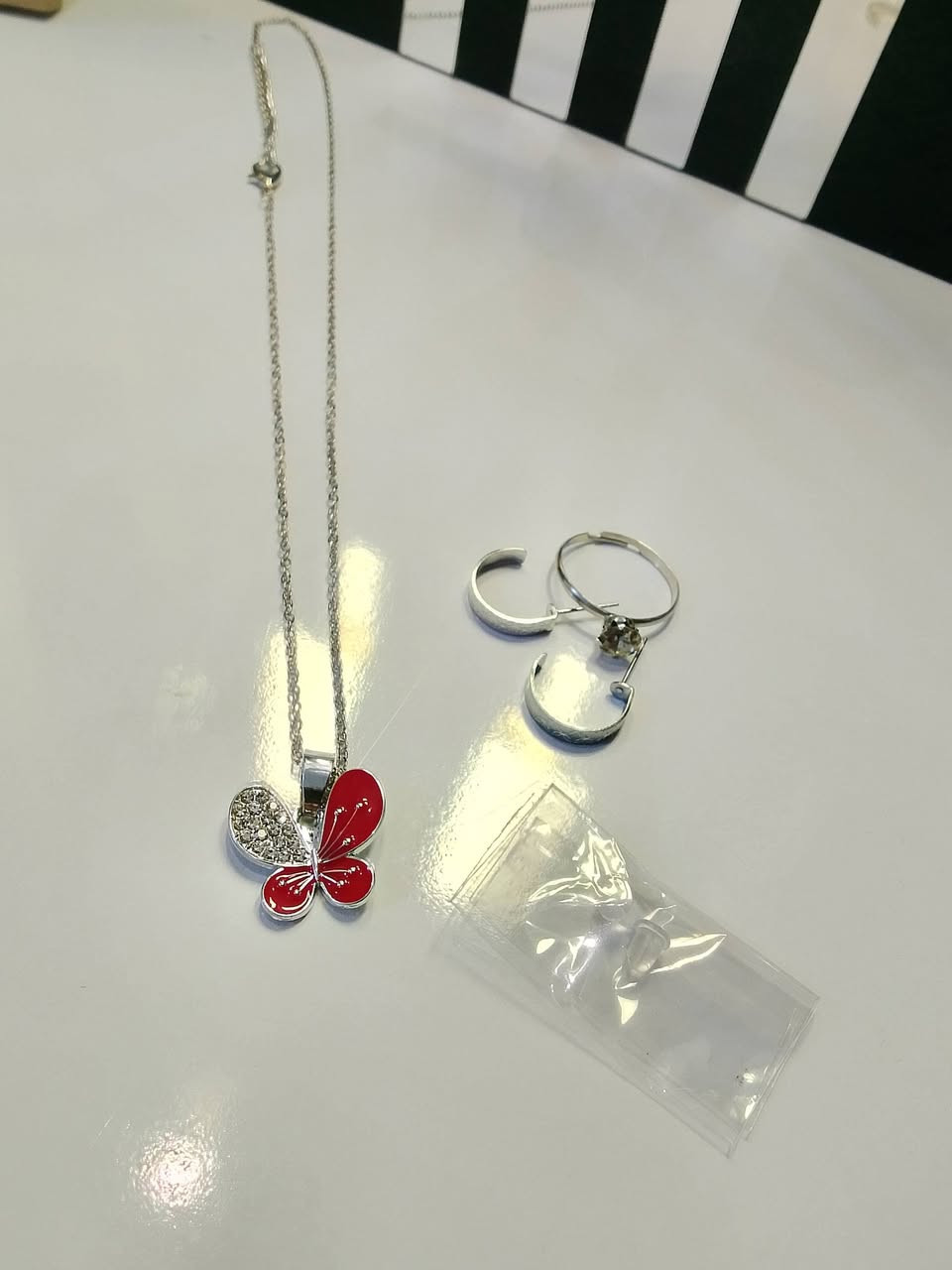 كل هذا الجمال بألف دينار بسسس والتوصيل متوفر بغداد وكل المحافظات للحجز خاص او واتساب ***********
