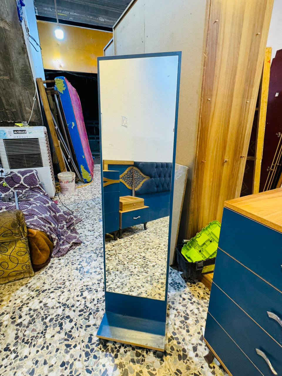 غرف نوم سعر 350الف عنوان نجف الاشرف شارع المطار مقابل باب الدخول للتواصل عبر الواتساب ***********
