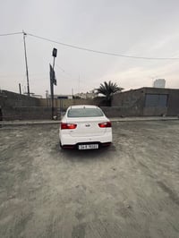 كيه ريو موديل 2014 سياره   سياره سعره 75وبيه مجال قليل رقم الهاتف07757...