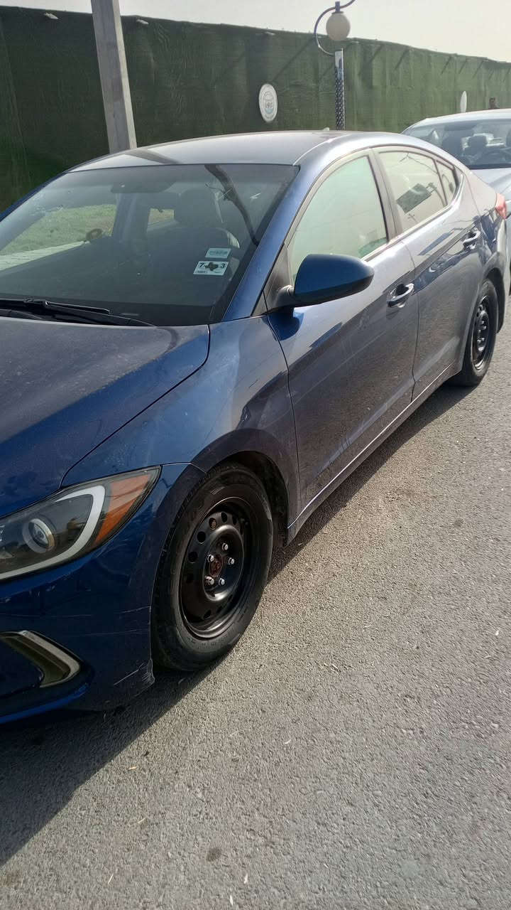 السلام عليكم النترا 18 موديل سياره بها حادث بنيت سياره باسمنا بها بارد الخلفي مكاني بغداد جير مكينه ما مفتوحات شراي يتصل ***********سعر 115
