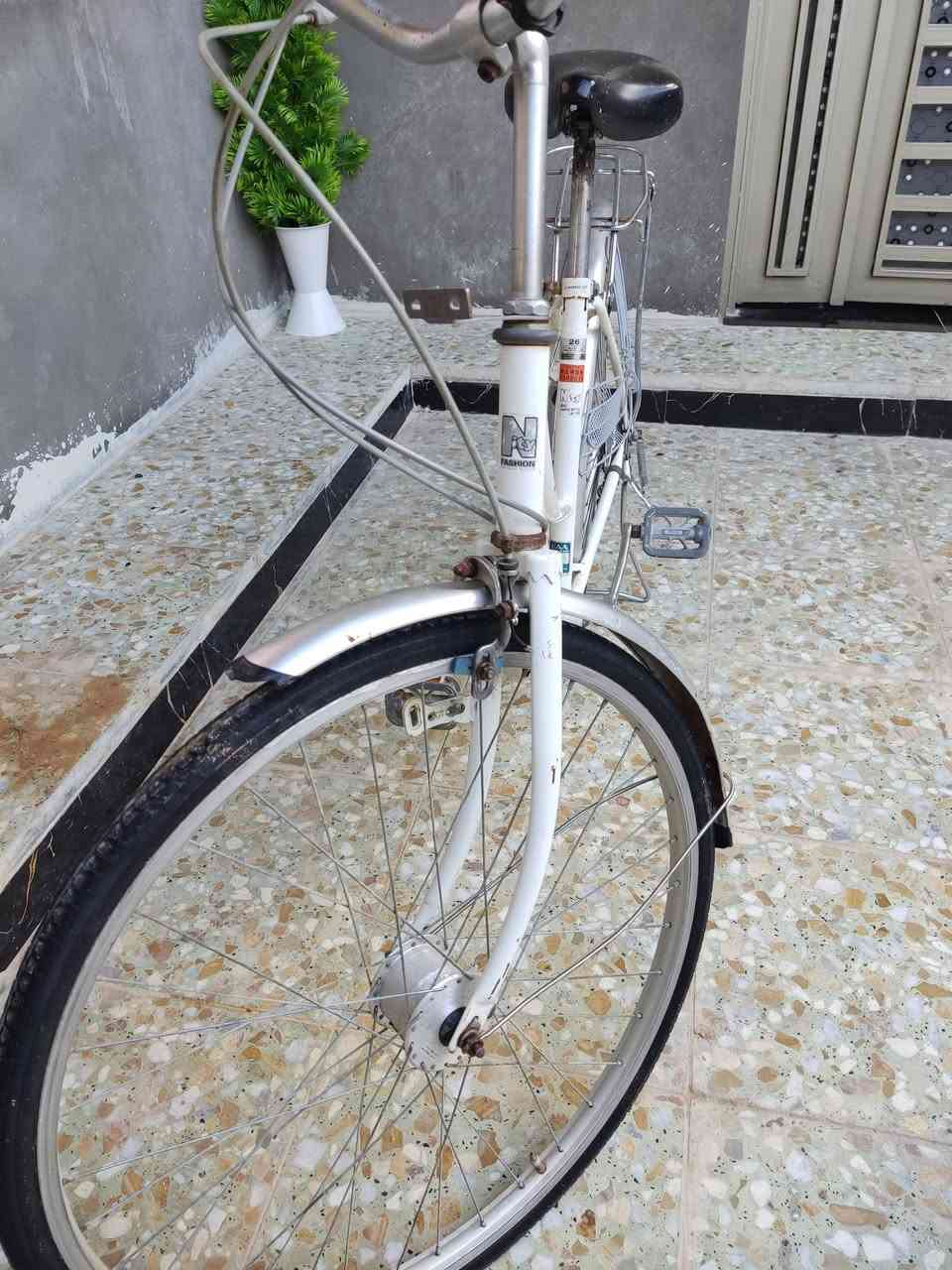 سلام عليكم باسكل للبيع حجم 26 حساس ويل كدام 6 كير الباسكل نضيف السعر قيم واخض المكان نجف حولي الستفسار ***********
