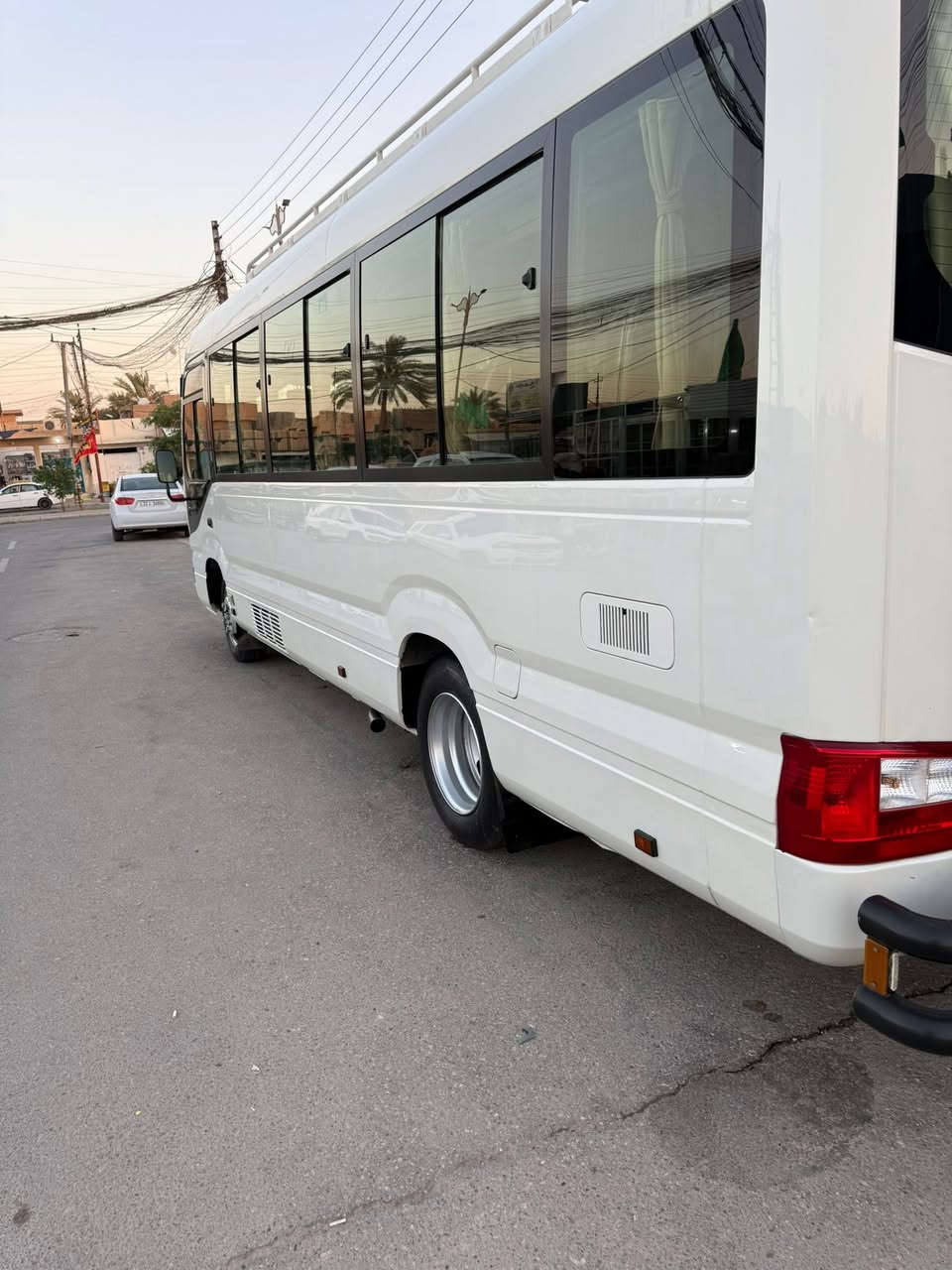 سلام عليكم ورحمة 
كوستر مديل 2020 للبيع السياره فول موصفات سلة وحاكية وسيدي وبلوجكتر 
تخم تاير صدر جديد مكينه مكفولة اكسل جديد كير جديد بيهطخات بضبطه راح اشرهم بل صور مدوشمه دوشمه سبع الدجيل سيباية وكشن استاركس سيد محسن
الرقم احمر أربيل بعده السنوية ما نفذه
  سعر السيارة 4و75$ وبيه مجال
للاتصال عل الرقم ***********
