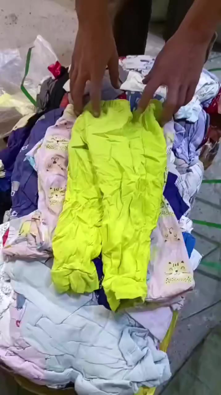 بسم الله وعلى بركة الله 
تم فتح بضاعه جديده 😍 
بجامه أطفال 
سعر القطعه بالف 
العنوان فلوجه حي الضباط شارع المستشفى مجاور دكتوره محاسن اسم المحل مجمع الأخوين للتبضع المنزلي متواجدين لساعه ١١ ليلا


**إذا كنت صاحب هذا الإعلان وتريد حذفه لأي سبب، رجاءا أرسل رسالة إلى الدعم الفني**