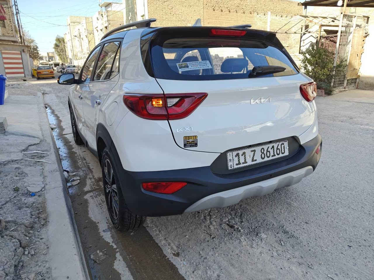 تحيه طيبه 
كيا kx1
رقم بغداد 
وراد خليجي 
موديل 2023 ماشيه 3 الالف فقط 
بعده زيرو بكل ما تحمل الكلمه من معنى 
مكفوله كفاله عامه حته من الخدوش 
فول مواصفات 1/1
- بصمه 
- فتحه 
- تشغيل عن بعد 
- شاشه كبيره تدعم جميع البرامج 
- كامرا دواره 
- حساسات امامي خلفي 
- تحكم ستيرن
- مثبت سرعه 
- نزول منحدرات 
الخ من المواصفات الستاندر 
السبير والعده غير مستخمه 
السعر 13500 $ 
للاتصال ***********
