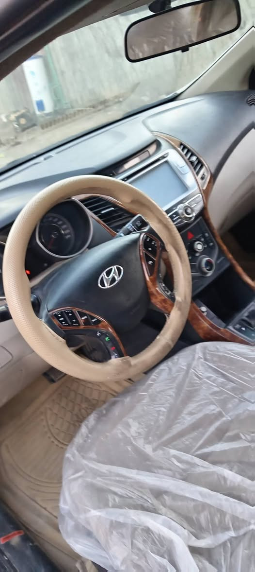 سلام عليكم للبيع الانتره 2015 رقم اربيل فول مواصفات مكينه 1800 سياره مكفوله من ضربه وتبديل فقط جاملغ صبغ سياره جاهزه من كلشي اي ستفسار *********** مكاني بل نجف
