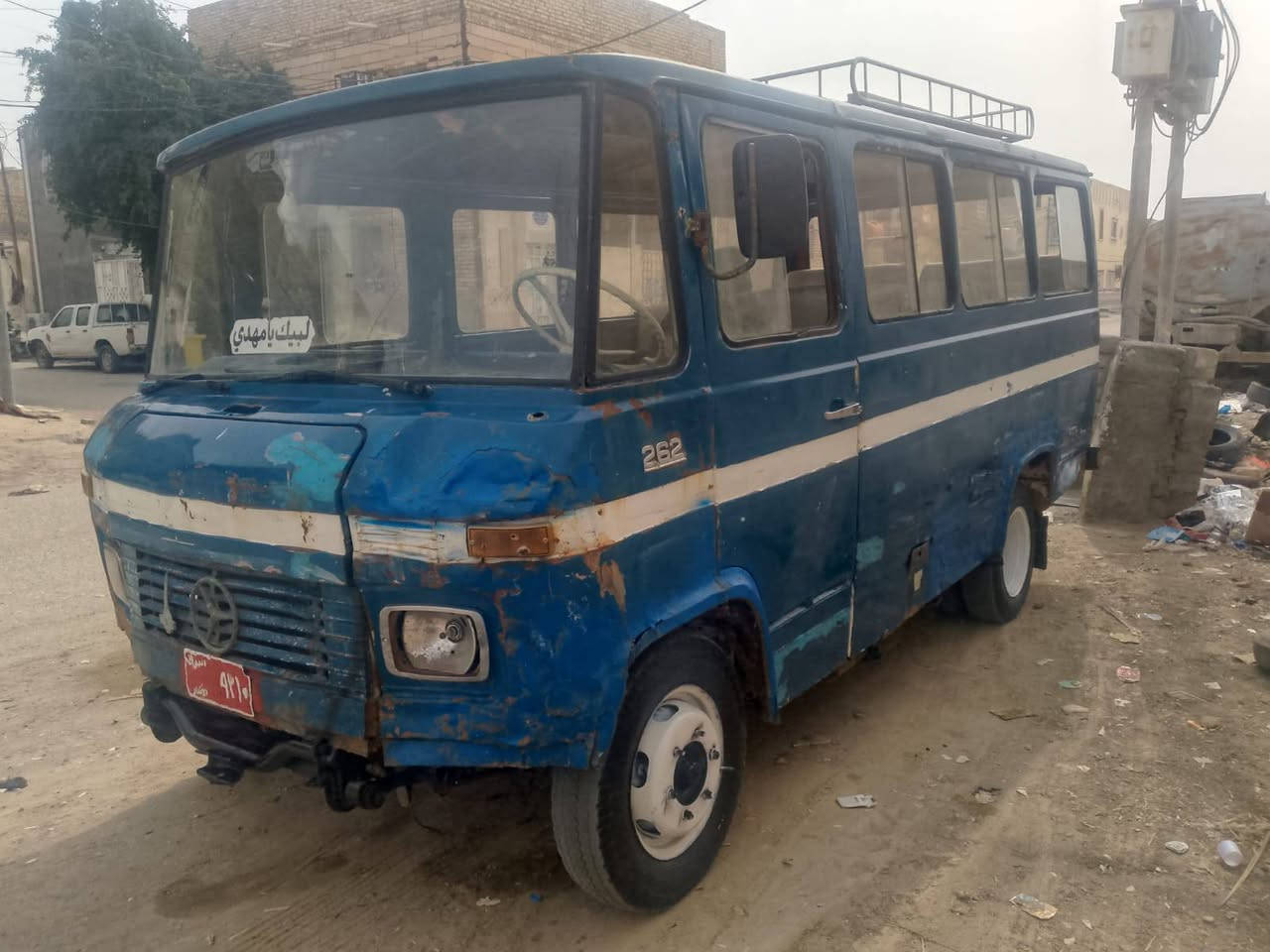 السلام عليكم 
مارسدس 18
للبيييع 
مكينه بيها بخار قليل
سياره جاهزه ماعوزها شي 
كهربائيات شغاله 
شغل واطلع للشغل مال عيشه 
وكاله عامه مطلقه بأسمي راعيها الشرعي بالكوت ابو السنويه 
السعر مليونين وبيها مجال 
رقم انبار مكاني الناصريه 
***********.
