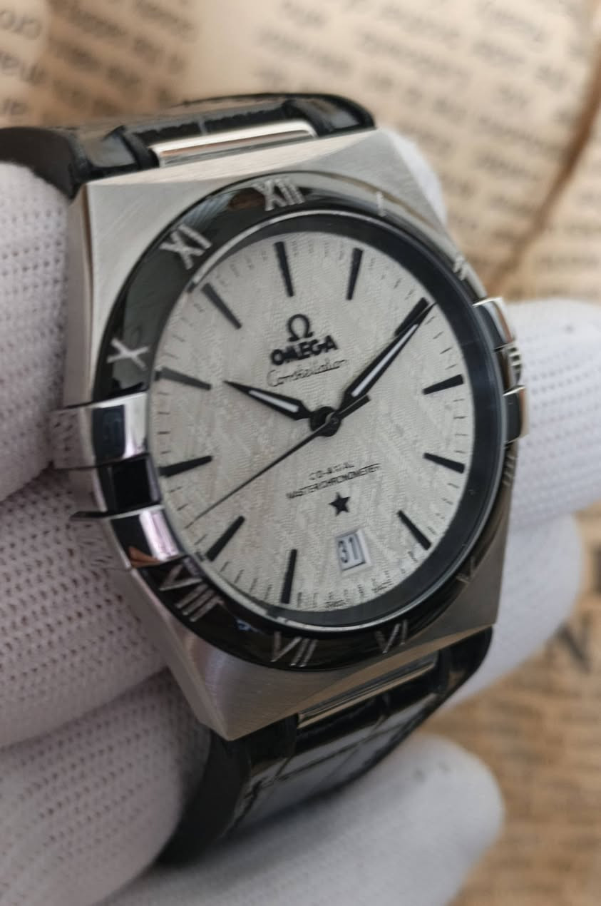 كلكشن ساعة رجالي اوميكا 
اوتوماتك ماستر كوالتي 

فيكسا للساعات 

***********
واتس اب 📞

https://wa.me/9647712677677
