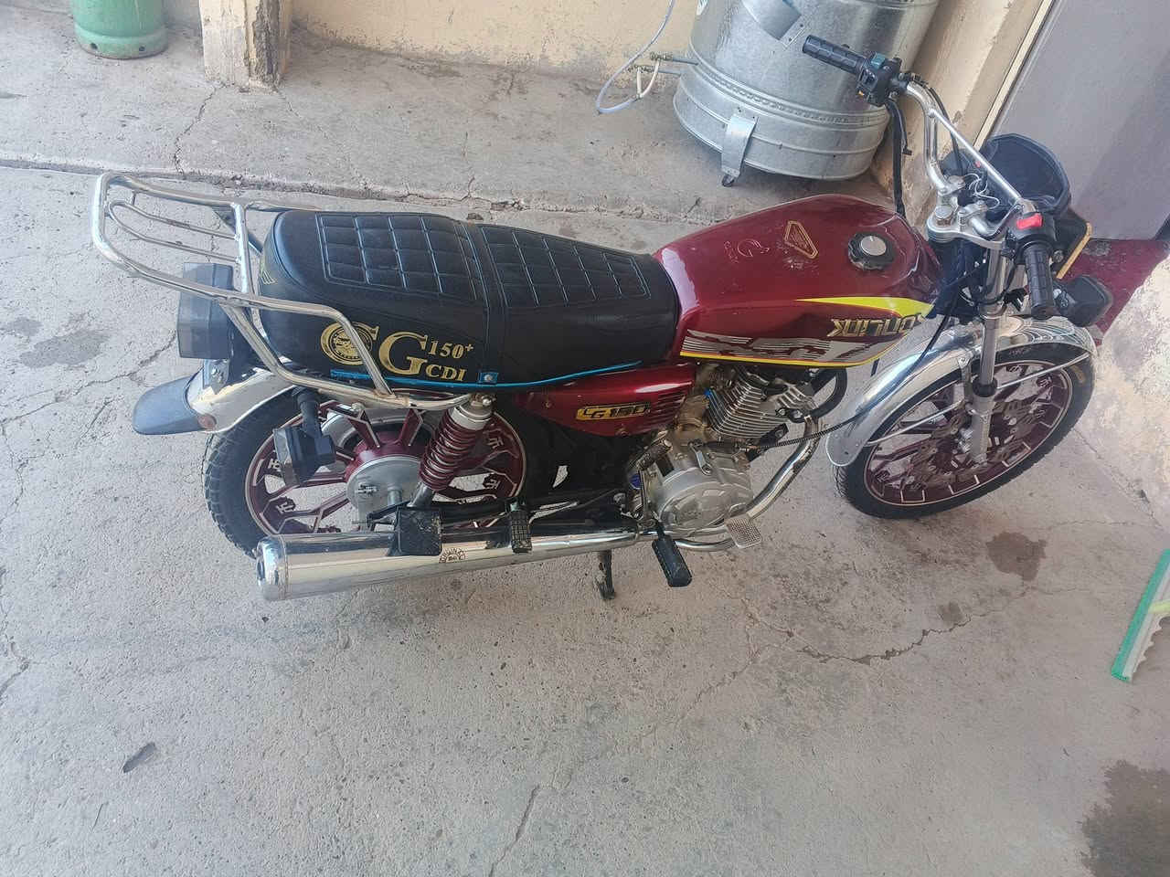 يا الله دراجه سيفان موديل 24 اوراق كامله محرك مكفول الدشبول طافي فقط
السعر 600 وبيه مجال للشراي يتصل ويدلل *********** ديالى شهربان 👍
