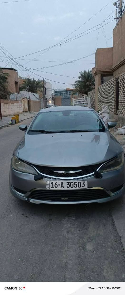 السلام عليكم
كلسلر c200   موديل 2016
محرك 3600 / 6 سلندر 
مواصفات 
بصمه 
تحكم استيرن 
شاشه 
هند بريك بصمه 
نظام تزحلق 
لد خلفي 
لايت زنون 
ويل كب 
حادثها جاملغ وبنيد من جهه الصدر بيها مكانات صبغ ابيع حزززام بس هيه مو حزام 
مكاني النجف مراوس*********** بيع 85 النجف, العراق
