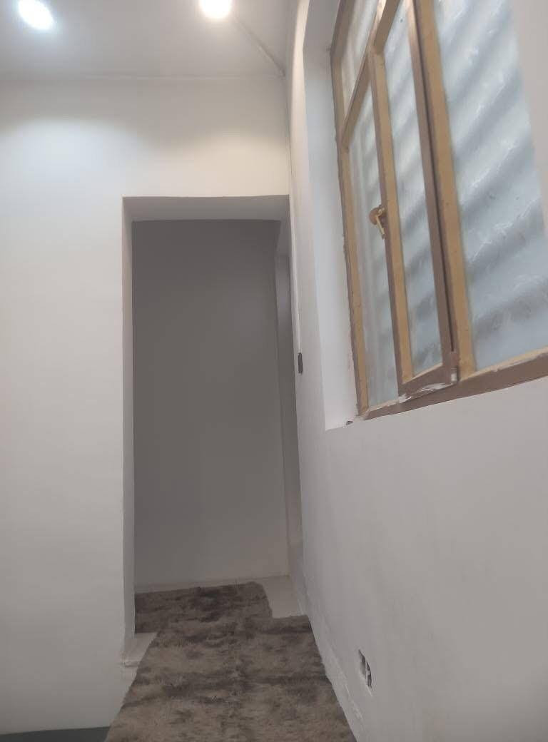 سلام عليكم مساحه 50متر البيع طابق ونص كامل مفتاح الزراعي شاكر العاني الحريه قرب شارع 15 خدمات كامله ماي  مقرص مجاري كهرباءء استفسار اكثر رقم ***********
