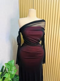 فستان العيد 🎀✨ خامه شيفون ناعم مبطن  قياس فري سايز يلبس من وزن 55 الى ...