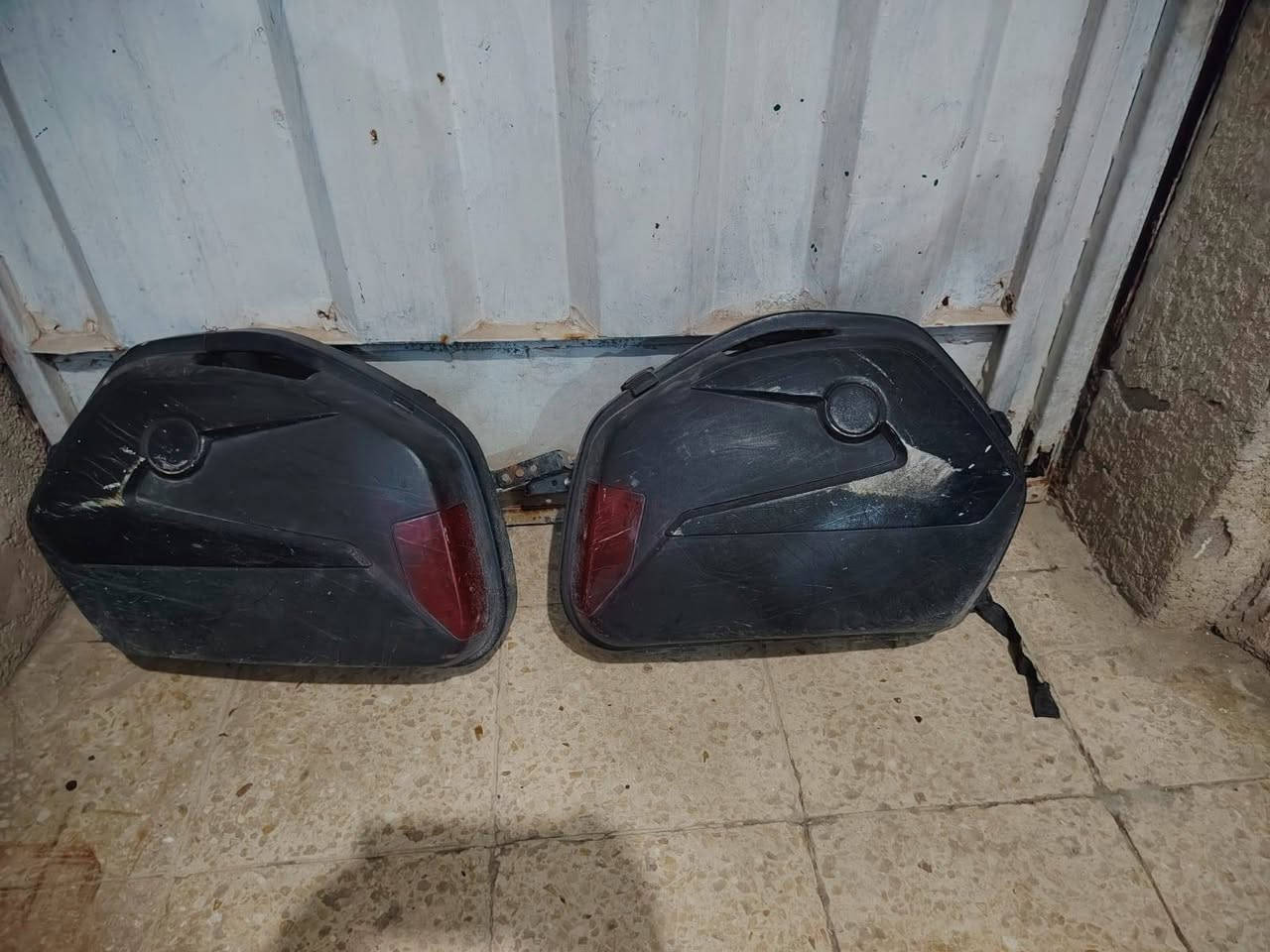 السلام عليكم ورحمت الله وبركاته
جنط صفاحية ترهم للبوكسر والدايوان كاملات مستعملات للبيع السعر 65 وبيهن مجال *********** المكان بعقوبة
