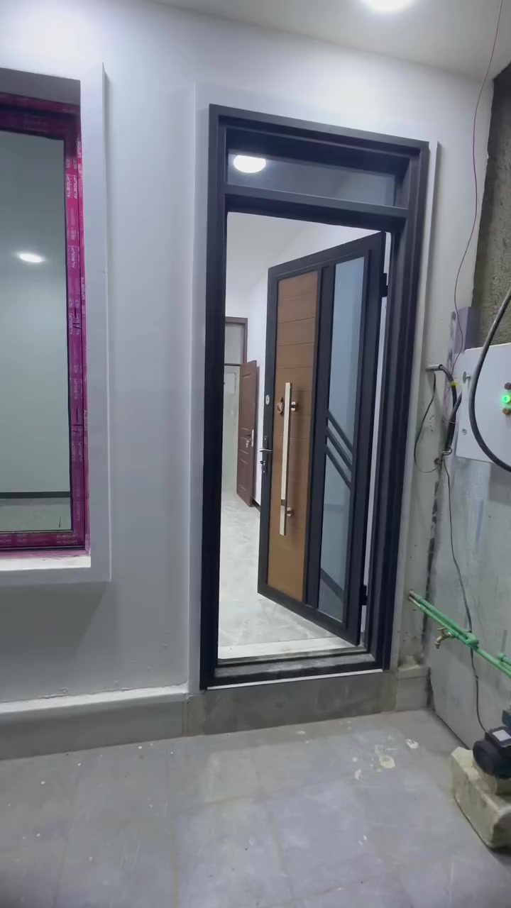 يالله بيت ٥٠ متر ال يجار في حي جهاد
موقع ديوان ال صيل بناء ٢٠٢٥ 
بيت زيرو يحتوي وال طابق طرمه صاله مطبخ حمام منور طابق ثاني غرفتين نوم طابق ثالث غرفه صطح ال تصال عل هاتف 
***********
مقابيل البيت تشجير الك
